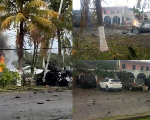 What is known about the explosion of a vehicle in Coahuayana, Michoacán