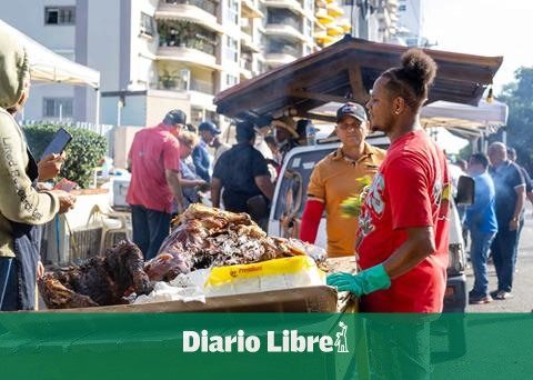 What is the price of pork for Christmas Eve 2025?