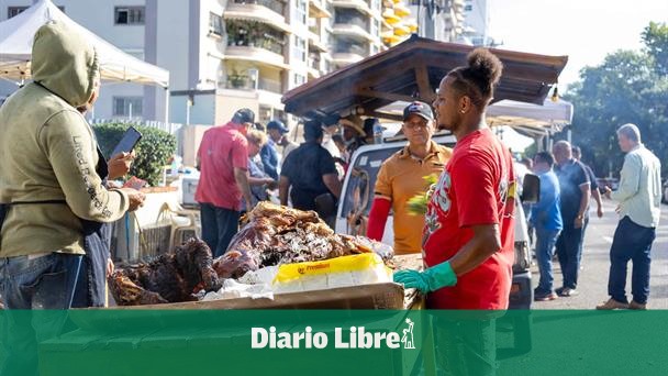 What is the price of pork for Christmas Eve 2025?