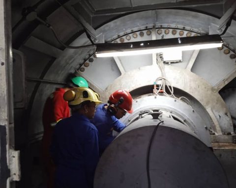 While block 4 of Cienfuegos tests to synchronize, other thermoelectric plants break