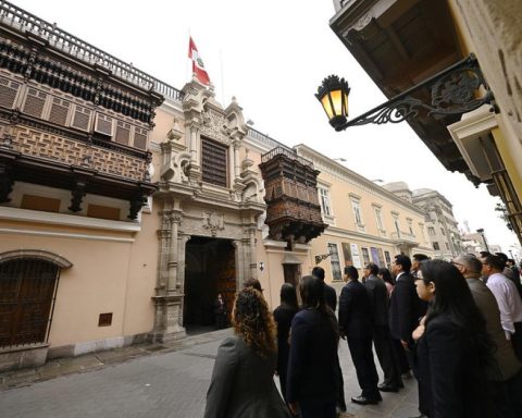 Who are the four ambassadors whose functions the Government terminated?