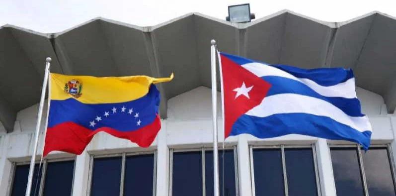Banderas de Venezuela y Cuba