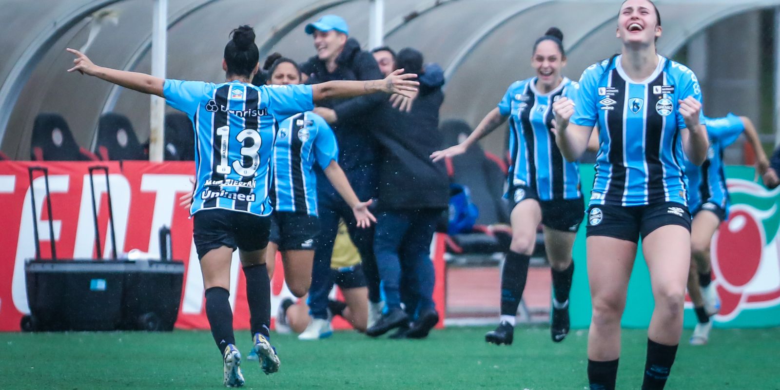 With excitement, Grêmio and Flamengo advance to the Women's Cup final