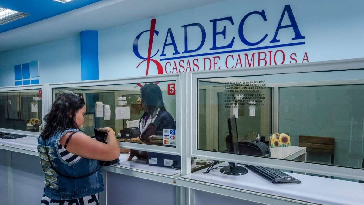 With the dollar and the euro rising in the official rate, CADECA opens new offices “for the sale of foreign currency”