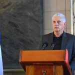 Without intention of stopping the collapse of publishing houses, Díaz-Canel praises Mexico for distributing books in Cuba