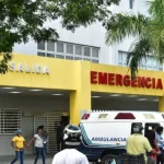 Continúa grave mujer herida por expareja en Baní