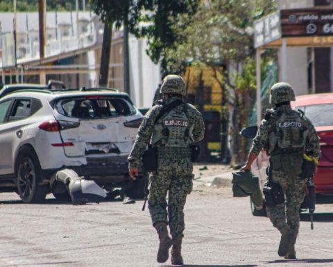 1,600 soldiers arrive in Sinaloa; emecista deputies attacked remain serious