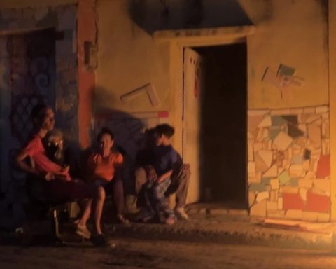 A liter of gasoline reaches 750 pesos in Havana and up to 1,200 in Holguín