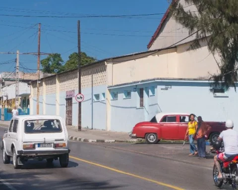 Tramo de la Carretera Central en las inmediaciones de la Terminal Intermunicipal de Ómnibus de Santa Clara