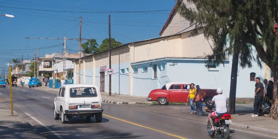 Tramo de la Carretera Central en las inmediaciones de la Terminal Intermunicipal de Ómnibus de Santa Clara