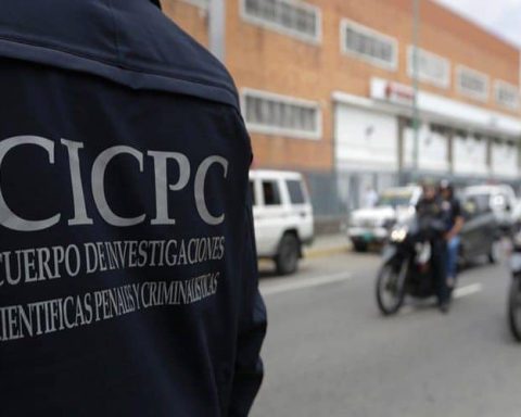 A woman is arrested in Zulia for selling her son at the Las Pulgas market