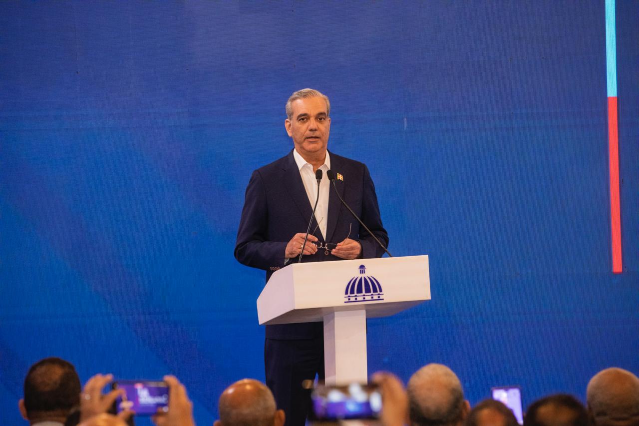 Abinader: “We will always be on the side of democracy in Venezuela”