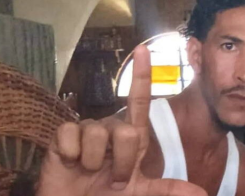 Ángel Cuza is released from prison after six months in prison without having been tried