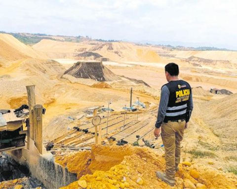 Any activity linked to illegal mining will be a crime