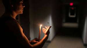 As a result of the US attacks, several sectors of Caracas remain without electricity service