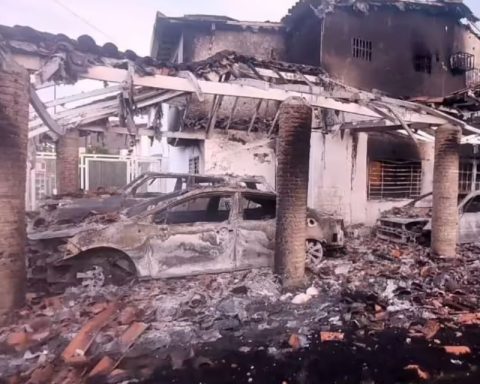 Authorities count almost 500 apartments affected in Caracas by US attack