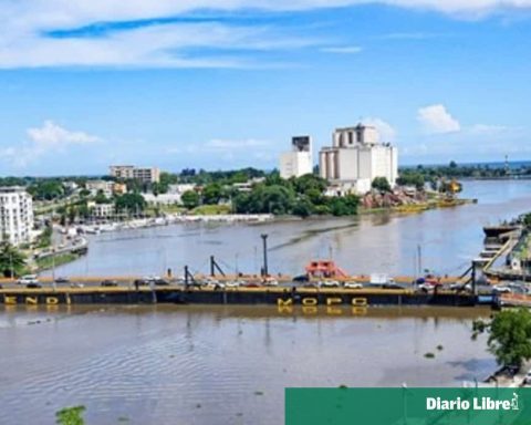 Avoid the floating bridge this Saturday