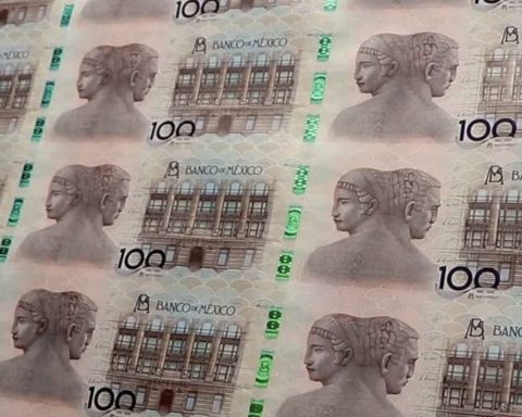 Banxico launches new 100 peso bill and it has hidden symbols, what do they mean?