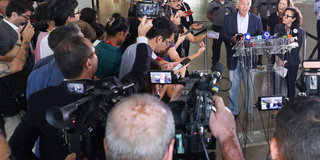 Brazil's border with Venezuela is calm and open, says Múcio