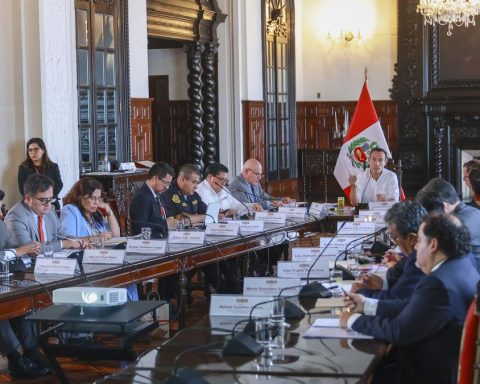 Broken promise! They postpone, again, the presentation of the security plan