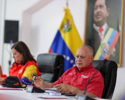 Diosdado Cabello Embajada de EEUU