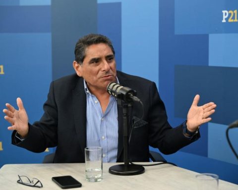 Carlos Alvarez: "I would ask Julio Velarde to stay at the BCR"