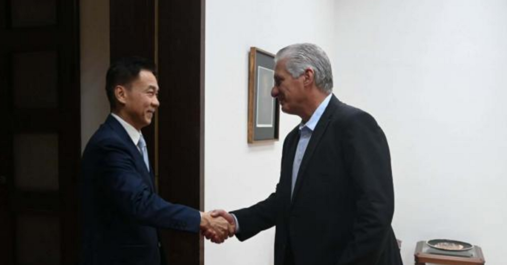 China sends aid of 80 million dollars, rice and aspirin to Cuba
