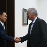 China sends aid of 80 million dollars, rice and aspirin to Cuba