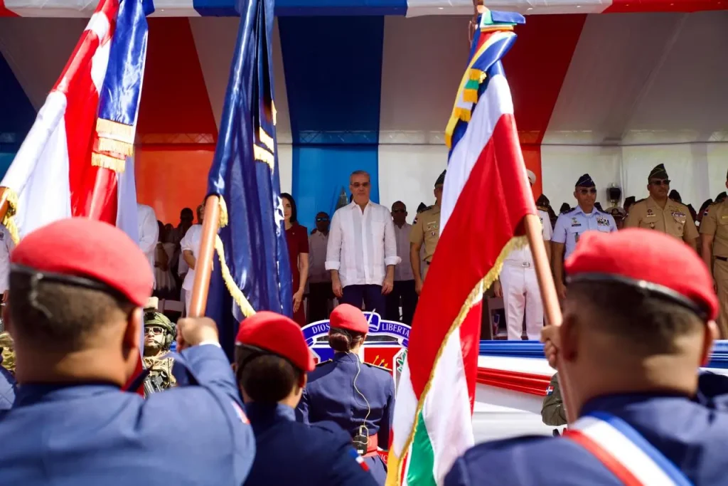 Desfile cívico en honor a Duarte: Un llamado a la transparencia