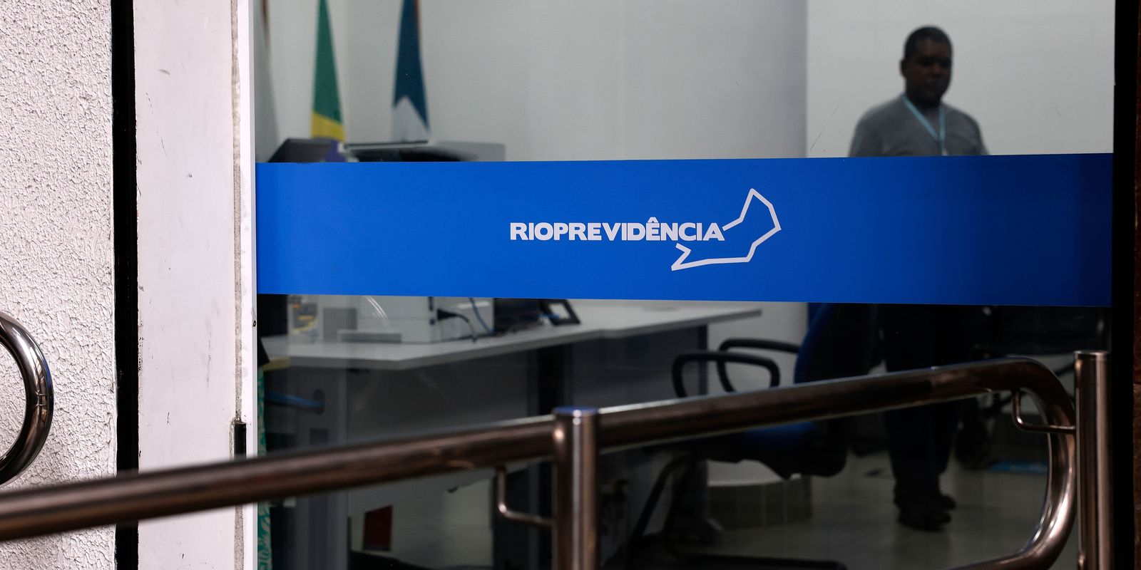 Cláudio Castro dismisses president of Rioprovvidência