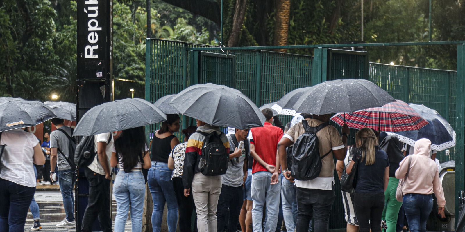 Cold front and rain are expected to hit São Paulo over the weekend
