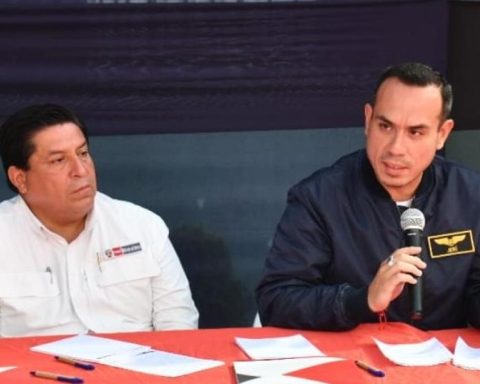 Congress would summon the Minister of the Interior for secret meetings of José Jerí