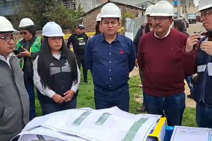 Congressman supervises the start of work on the Arequipa Bridge in Huancayo