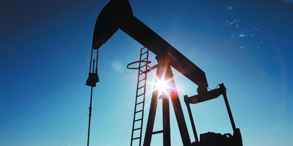 Crude oil falls due to nervousness in international markets