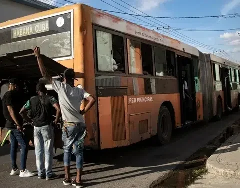Cuba, crisis, transporte