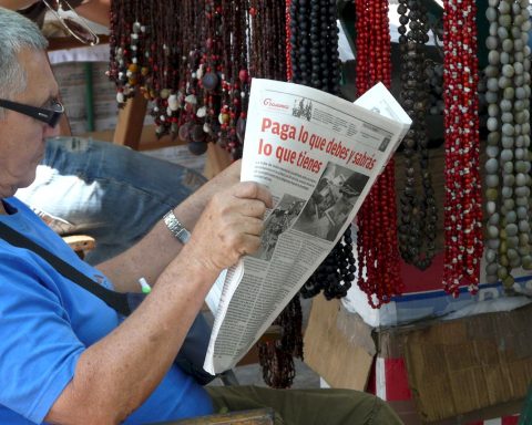 Cuba seeks to extend financial culture in the midst of a bankrupt economy