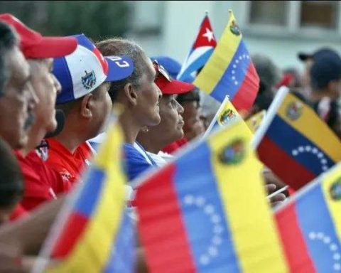 Cuban Workers' Union ratifies support for Venezuela