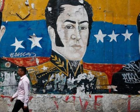 Cuban activists demand democratic change in Venezuela after the fall of Maduro