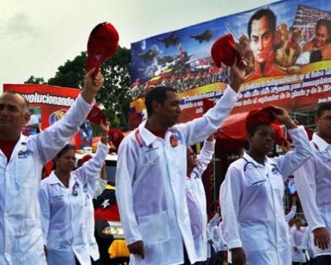 Cuban doctors stationed in Venezuela await an imminent evacuation