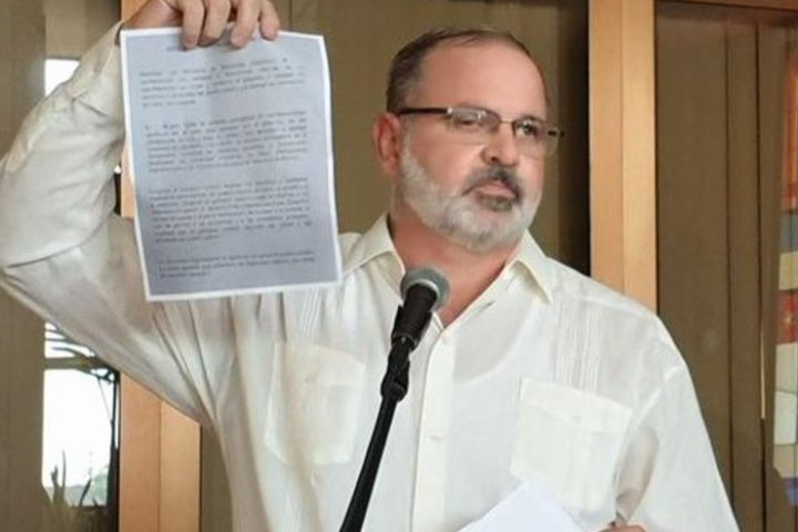 Eugenio Martínez, embajador cubano