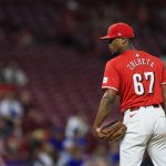 Cubans in MLB: Yosver Zulueta becomes a Sailor