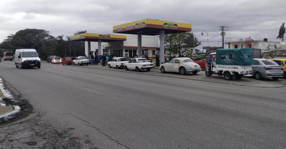 Cupet qualifies as "fake" a statement announcing the suspension of the sale of fuel to the public