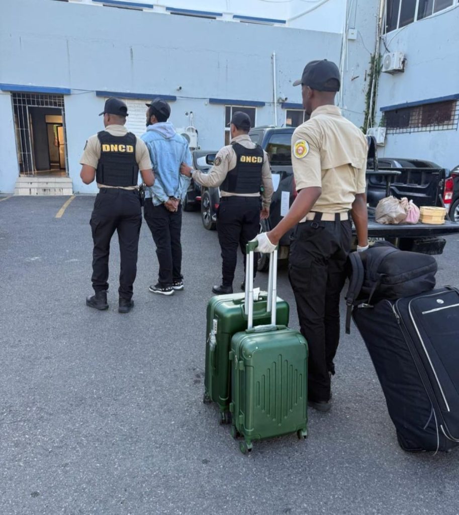 DNCD arrests foreigner with 17 packages of alleged marijuana at Puerto Plata airport