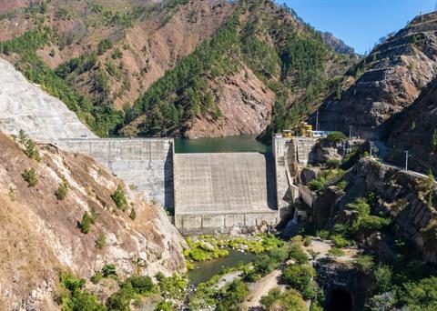 Dams: between contributions to development and debt with communities