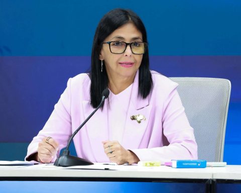 Delcy Rodríguez: Venezuela does not accept orders from any external factor