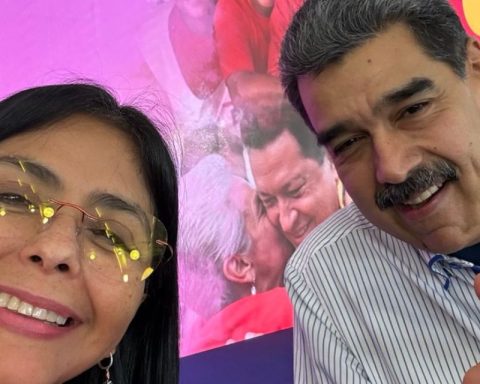 Delcy Rodríguez Nicolás Maduro