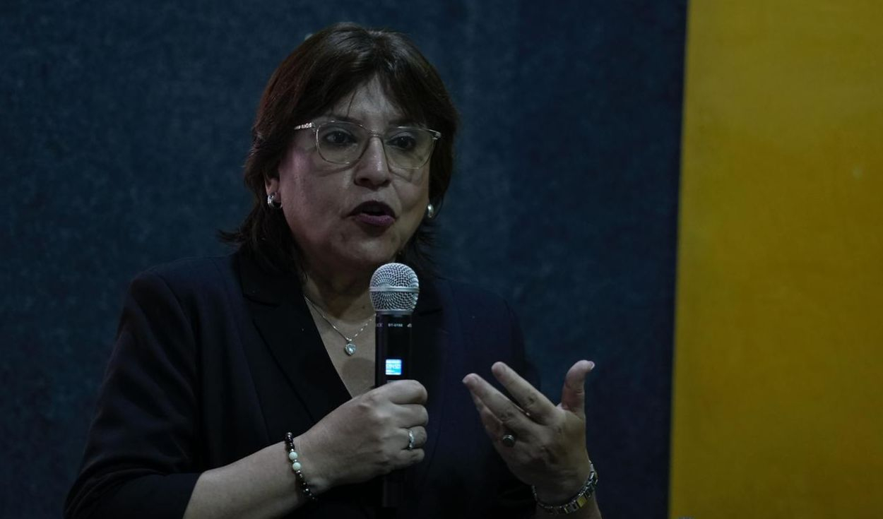 Delia Espinoza is launched as a candidate for the deanship of CAL