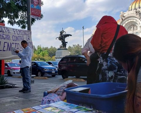 Despite the ban, they offer vaping machines in the Alameda Central of CDMX