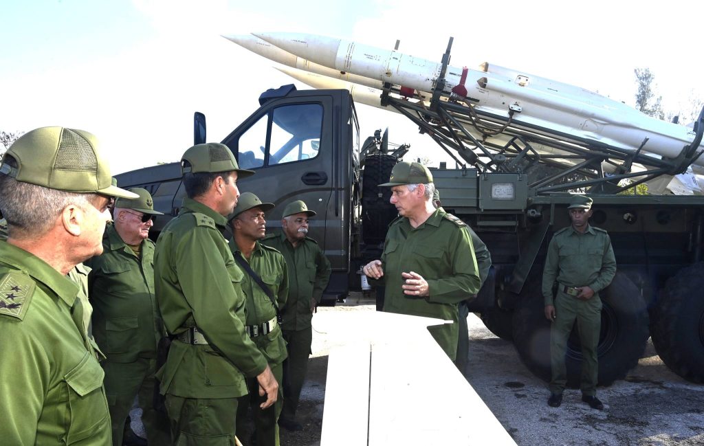Díaz-Canel leads military exercises in Cuba amid tensions with the US
