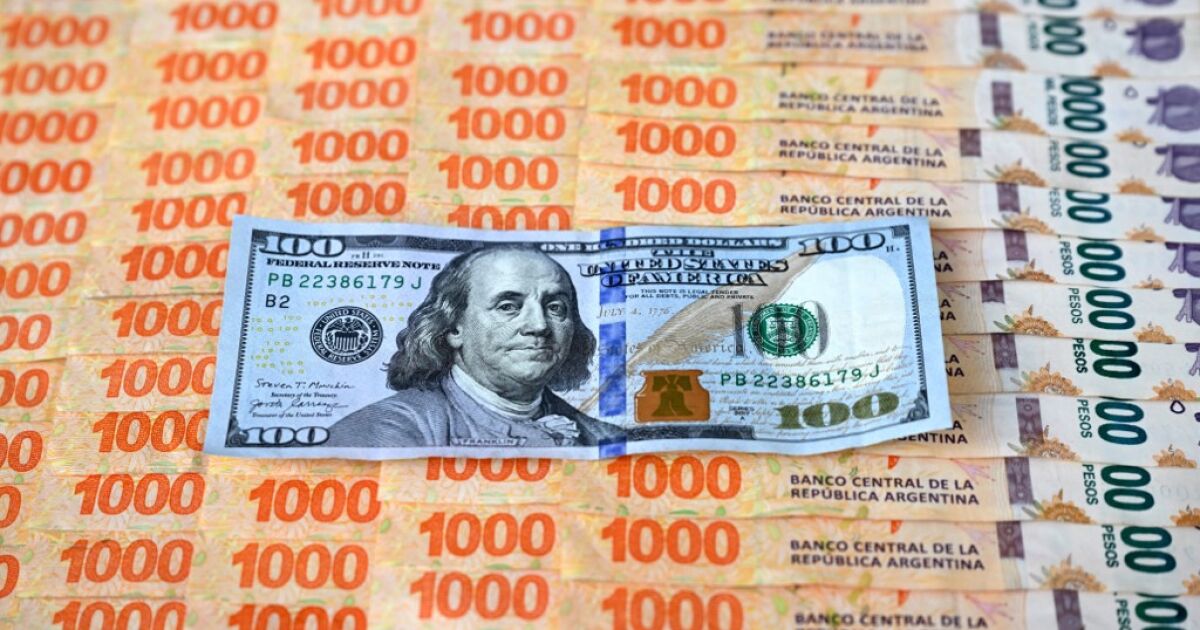 Dollarize to survive: when the currency stops fulfilling its function in Latin America